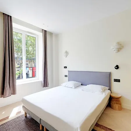 Modern A C - 2bdr 4p Flat - Montorgueil Paris